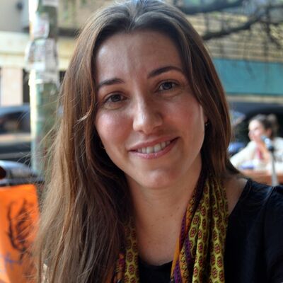 Cecilia me explica BioEconomia y la oxidaci&oacute;n de los puntos
