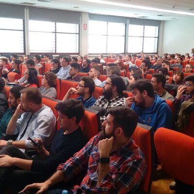 Photo 54 sur 96, Gira Universidades Ouishare Espa&ntilde;a 2016_2017