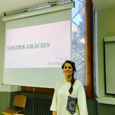 None_Ana Manzanedo en la Facultad de Filolog&iacute;a (Universidad de Barcelona)_30889092841.jpg