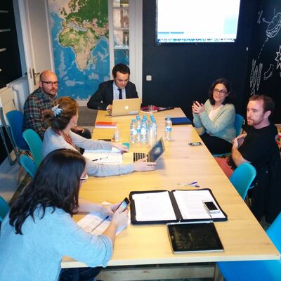 None_Diverse range of experts gathered_13263163275.jpg
