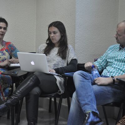 None_Teresa (comunitats.com), Gloria (Trip4real), Jeroen (Airbnb)_8571450563.jpg
