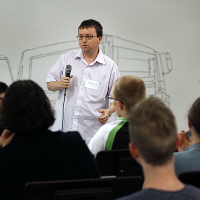 None_OuiShare Budapest - Talks and Pitch Competition (April 2014)_14436377112.jpg