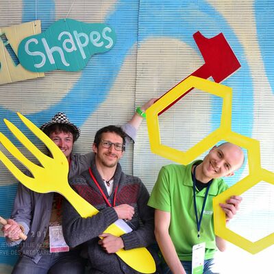 OuiShapes DAY 01 Ouishare Fest 2014