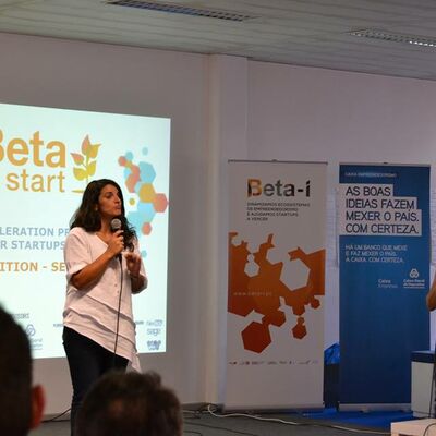 None_Sofia explains about Beta Start_9619886705.jpg