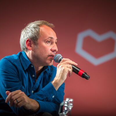 None_OuiShare Fest 2015 Love Portraits_18973970122.jpg