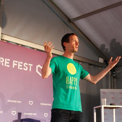 Laurence McCahill - The Happy Startup School, Co-founder - Ouishare Fest 2016