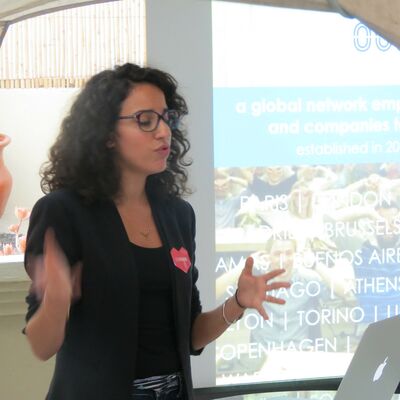 None_Asmaa Guerida leading the OuiShare Drinks @ Casablanca_15340091437.jpg