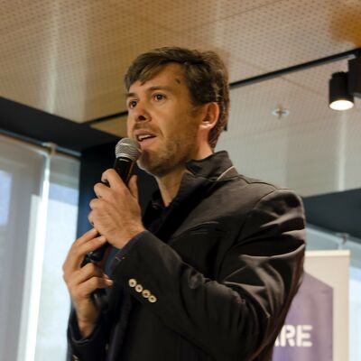 Luis Tamayo (Ouishare) inicia el Rethink & Remix
