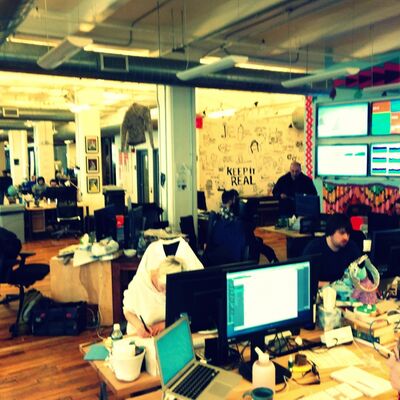 None_Etsy HQ_13555428123.jpg