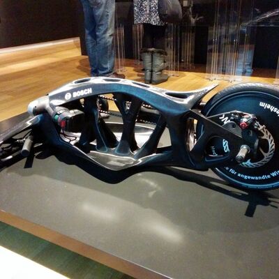 None_Motocicleta en pl&aacute;stico. Funciona con el motor de un taladro_13555474315.jpg