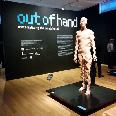 Exhibici&oacute;n - Out of Hand