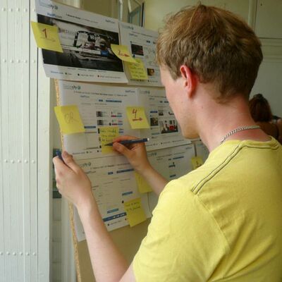 Juho at HallSt workshop