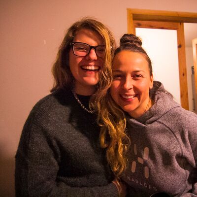 Las super organizadoras del Summit! Naiara y Leonor!