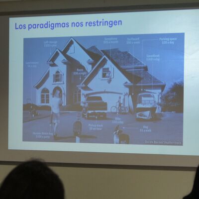 Photo 69 sur 142, Ouishare Talk: Econom&iacute;a Colaborativa y Modelo de Negocios, Lima 10 mayo 2017